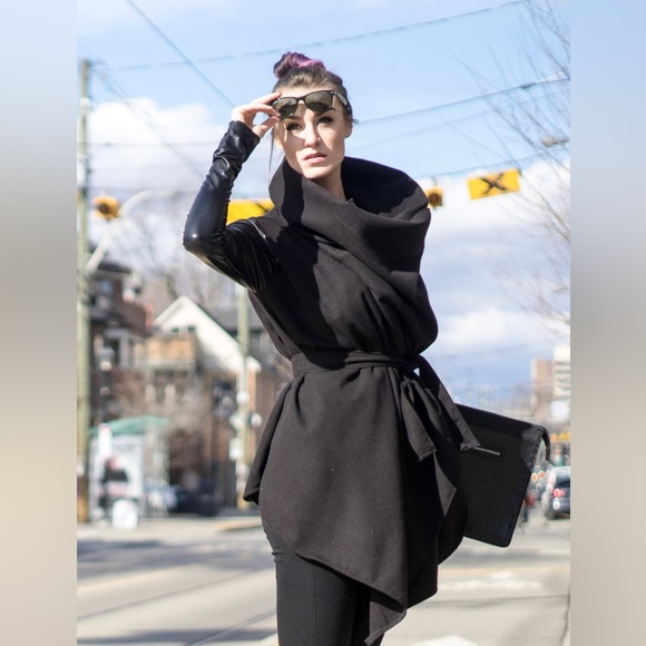 Cowl Neck Wrap Jacket || NRT FASHIONS || size M - Picture 2 of 7